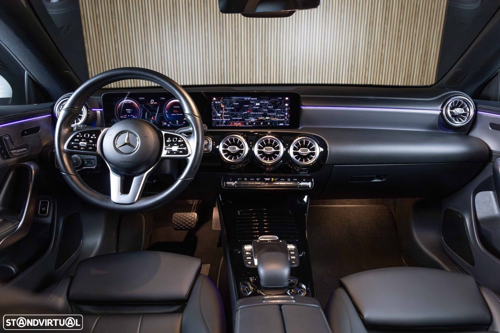 Mercedes-Benz CLA 180 d Shooting Brake 7G-DCT Progressive - 17