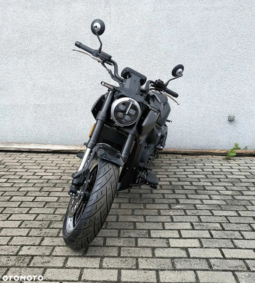 Morbidelli C1002V - 8