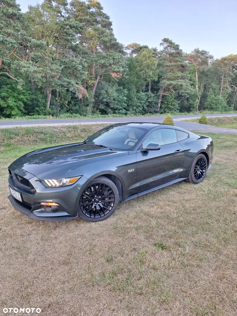 Ford Mustang - 2