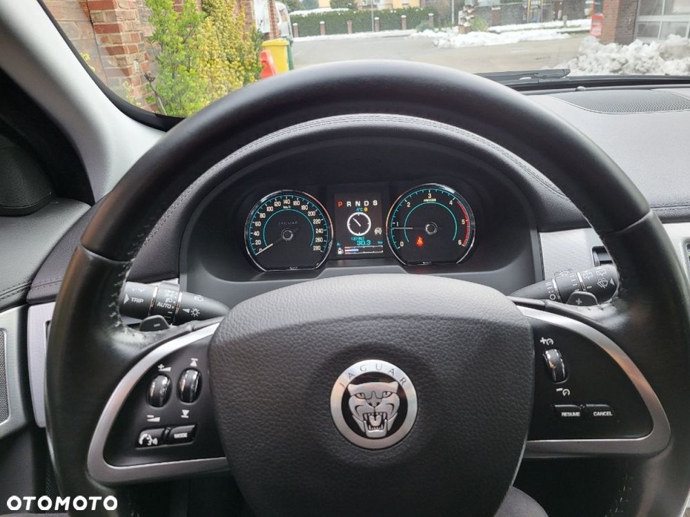 Jaguar XF - 35