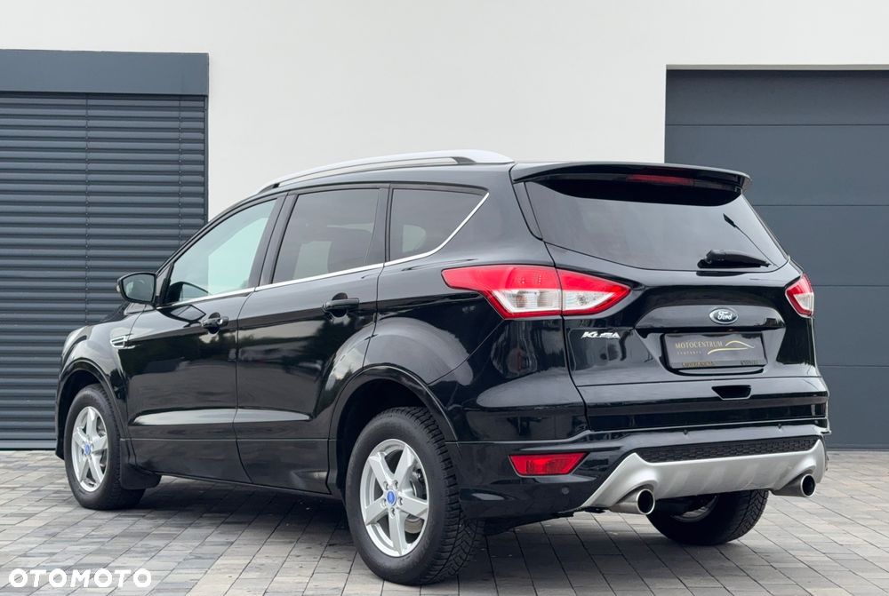 Ford Kuga 2.0 TDCi 2x4 Titanium - 6