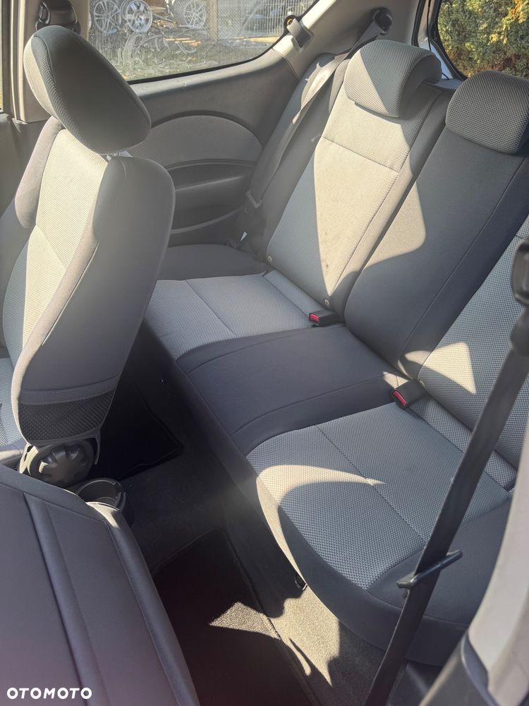 Chevrolet Aveo 1.2 LS - 13