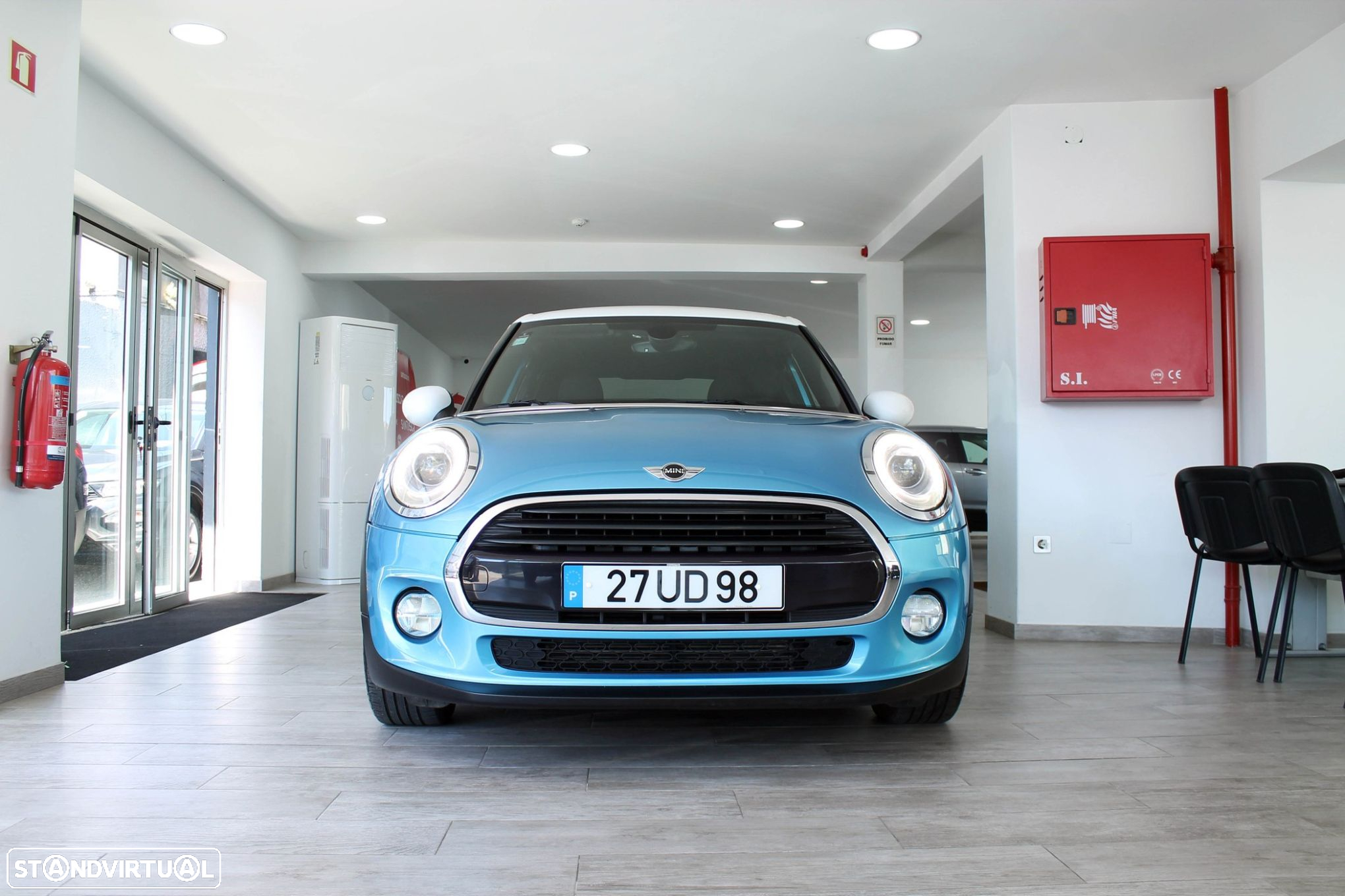 MINI 5 Portas Cooper D Auto - 3