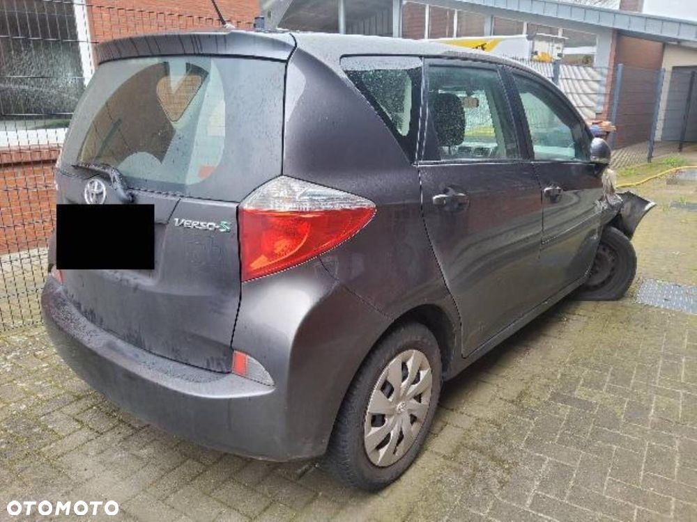 Toyota Verso S - 3