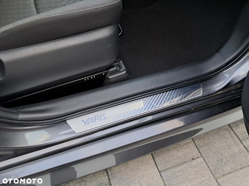 Toyota Yaris Hybrid 1.5 Executive - 13
