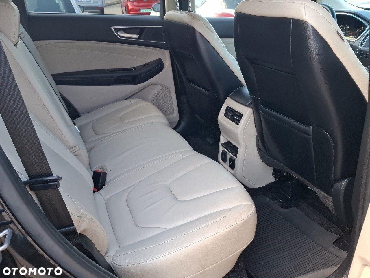 Ford Edge 2.0 TDCi Twin-Turbo 4WD Titanium - 19