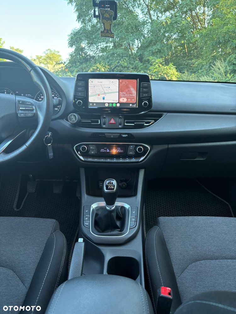 Hyundai i30 1.5 T-GDI 48V Smart - 9