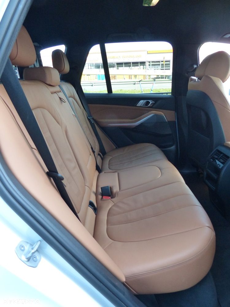 BMW X5 xDrive40d mHEV - 20