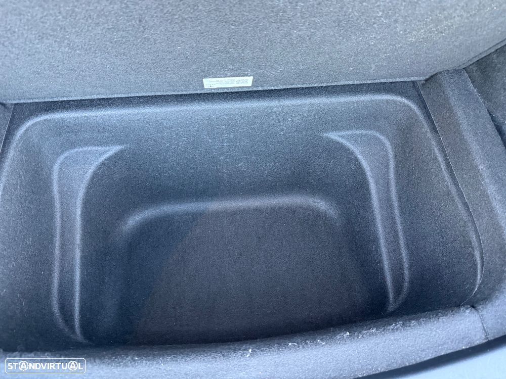 Tesla Model Y Standard - 27