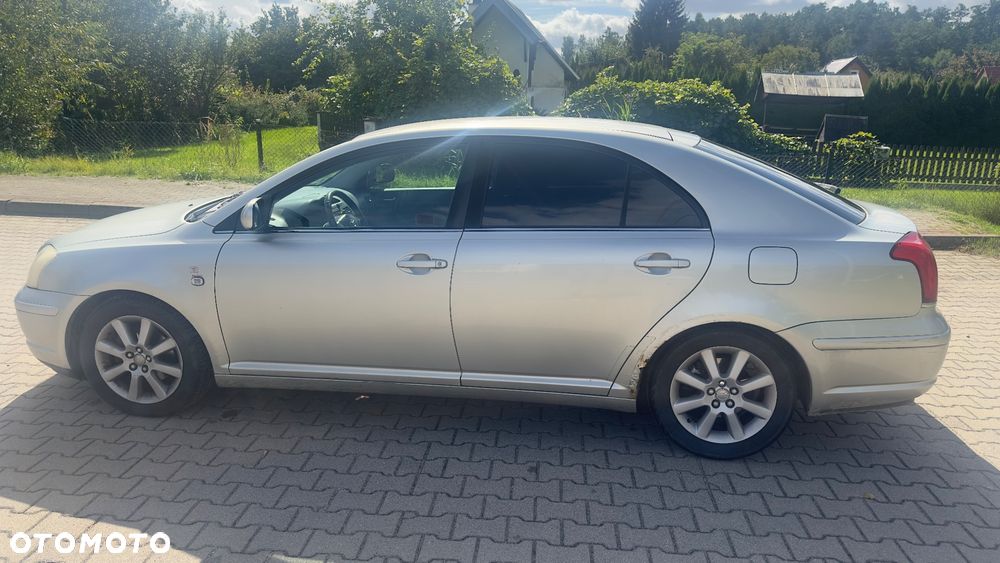 Toyota Avensis 1.8 VVT-i Sol - 5