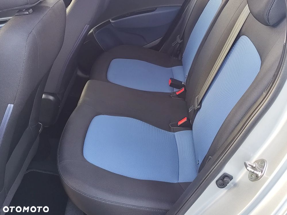 Hyundai i10 - 25
