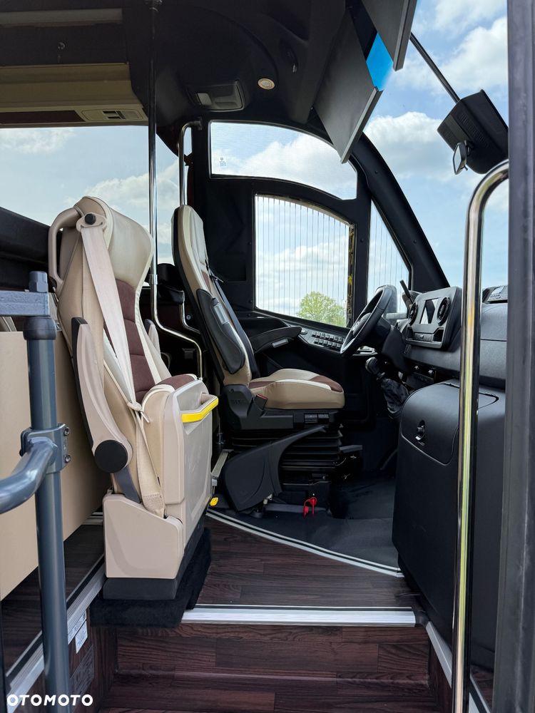 Mercedes-Benz Sprinter 519 - 31