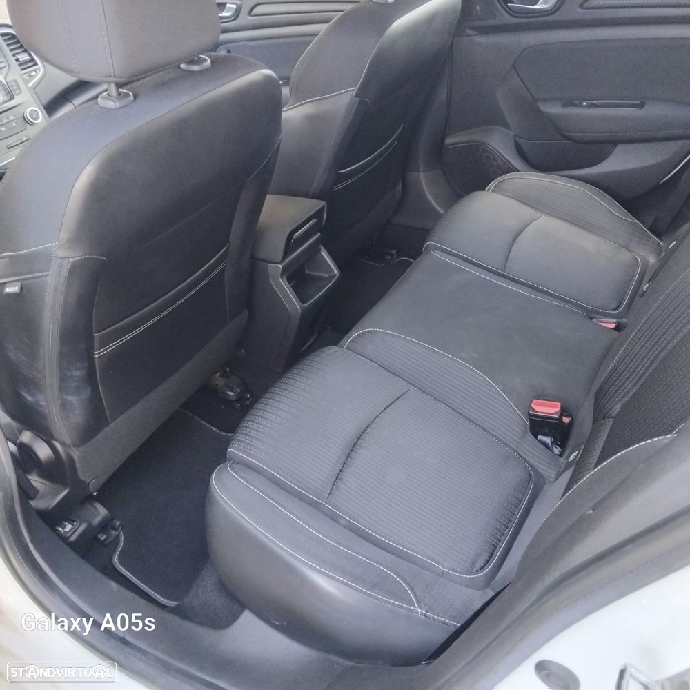 Renault Mégane 1.5 dCi Zen ECO - 3