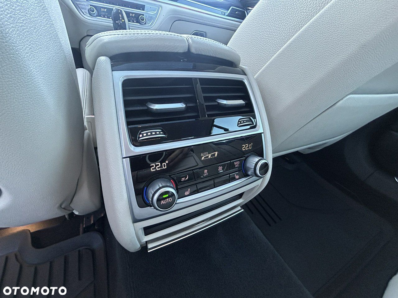 BMW Seria 7 - 12
