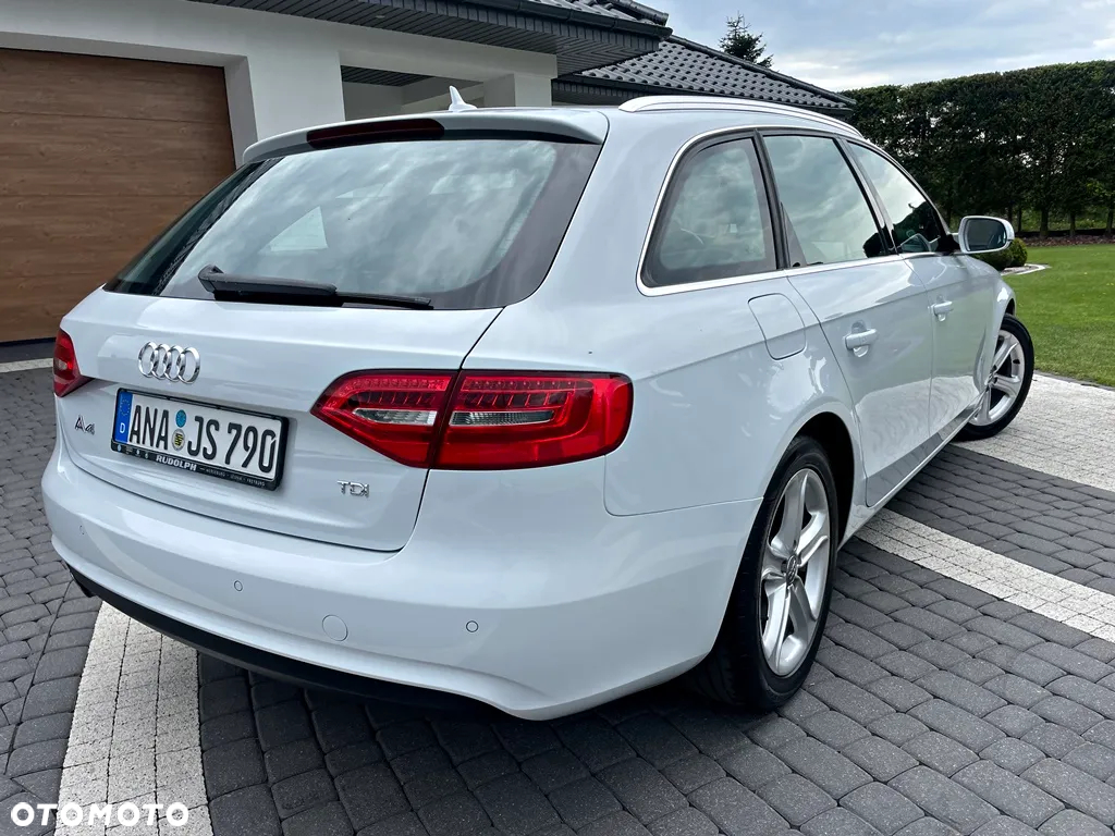 Audi A4 Avant 2.0 TDI DPF multitronic Ambiente - 13
