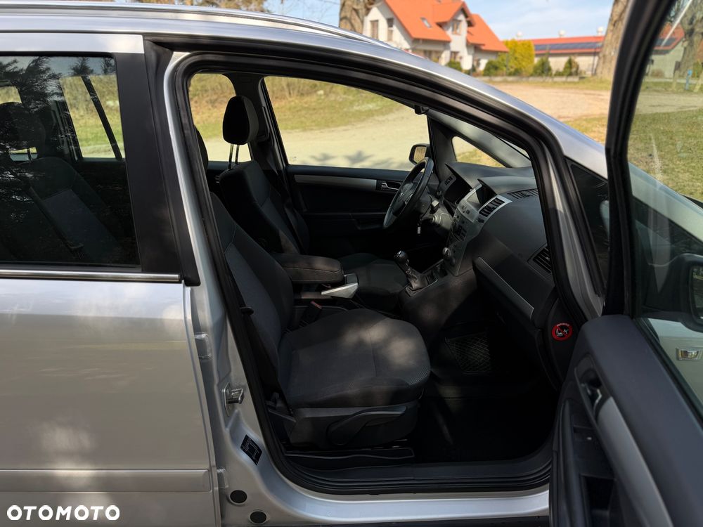 Opel Zafira 1.8 Enjoy - 9