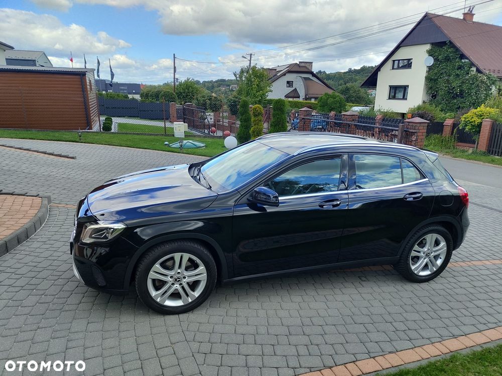 Mercedes-Benz GLA 250 7G-DCT Peak Edition - 22