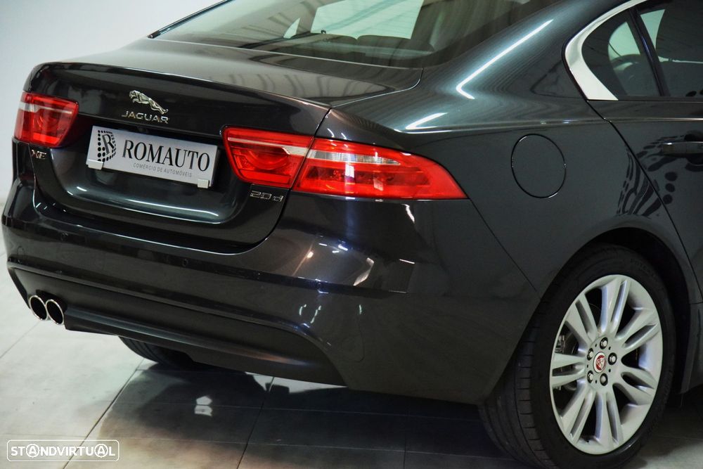 Jaguar XE 2.0 D Portfolio Aut. - 6