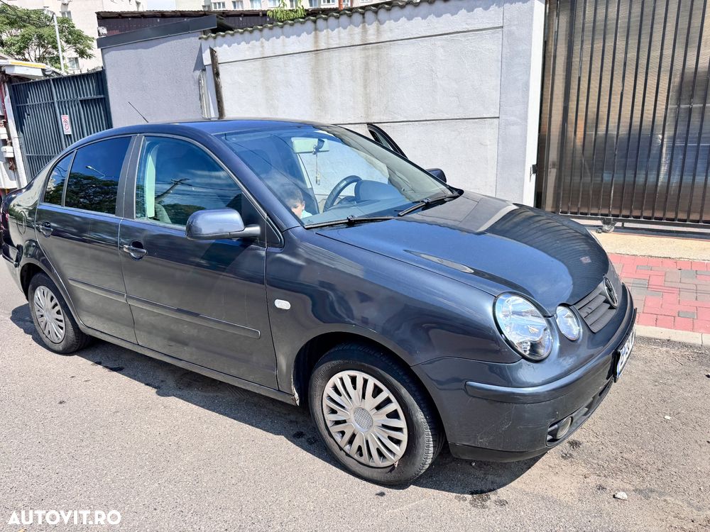 Volkswagen Polo - 4