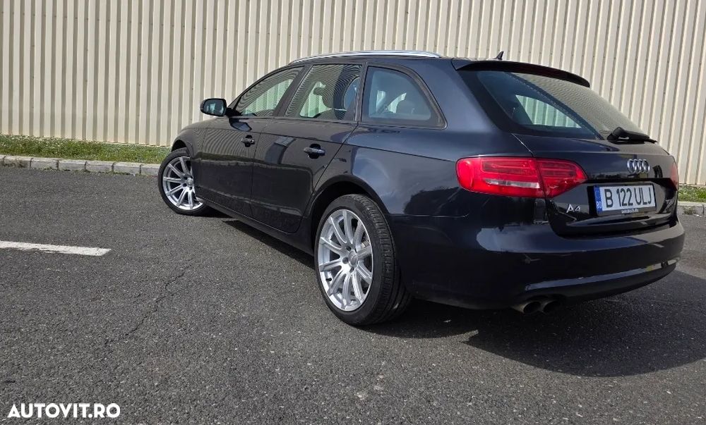 Audi A4 Avant 2.0 TDI DPF multitronic Attraction - 9