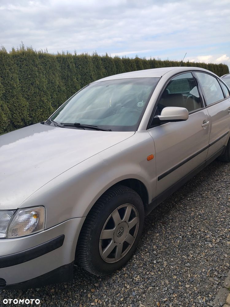 Volkswagen Passat 1.8T - 5