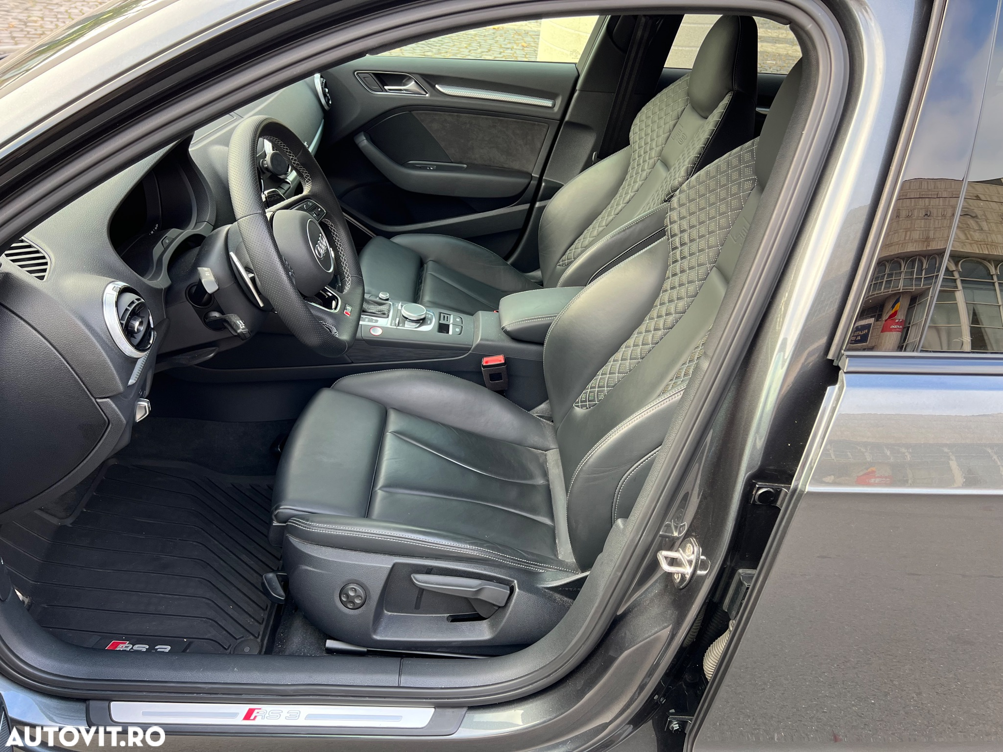 Audi RS3 Sportback TFSI quattro S tronic - 4