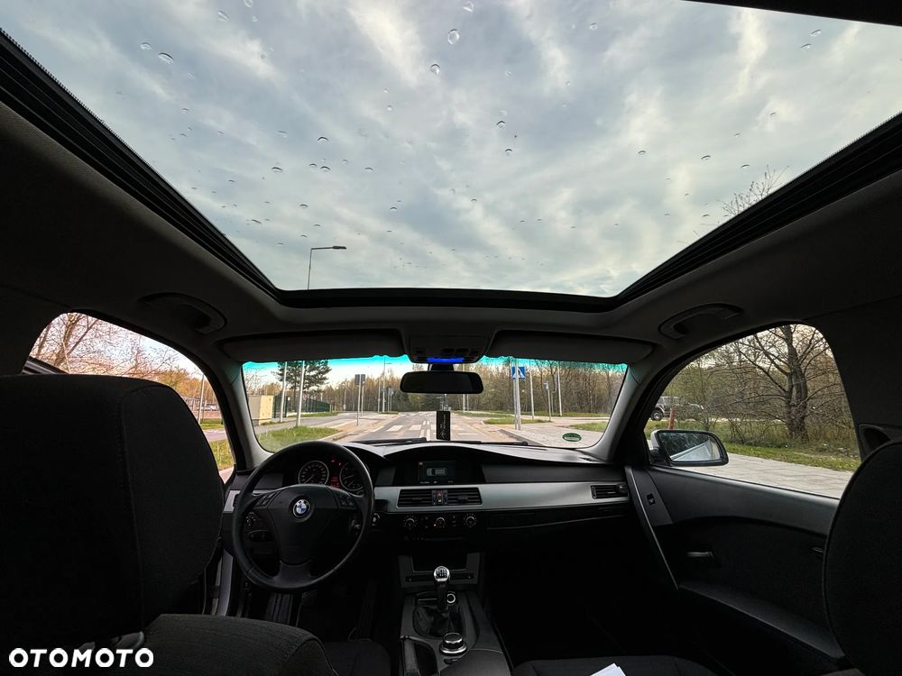 BMW Seria 5 523i - 18