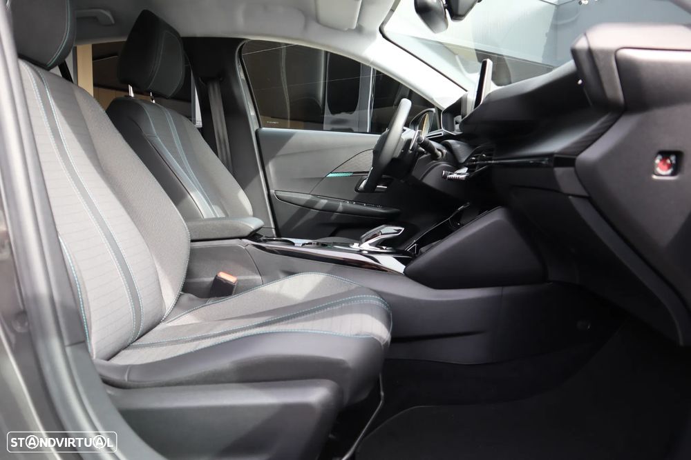 Peugeot 208 PureTech 100 EAT8 Allure Pack - 14