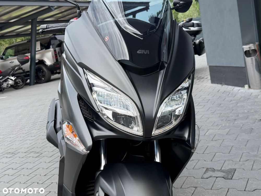 Suzuki Burgman - 26
