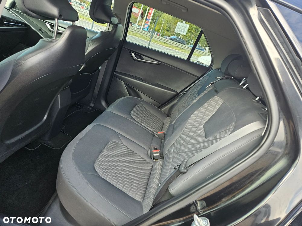 Kia Niro e-Niro 64kWh L - 10