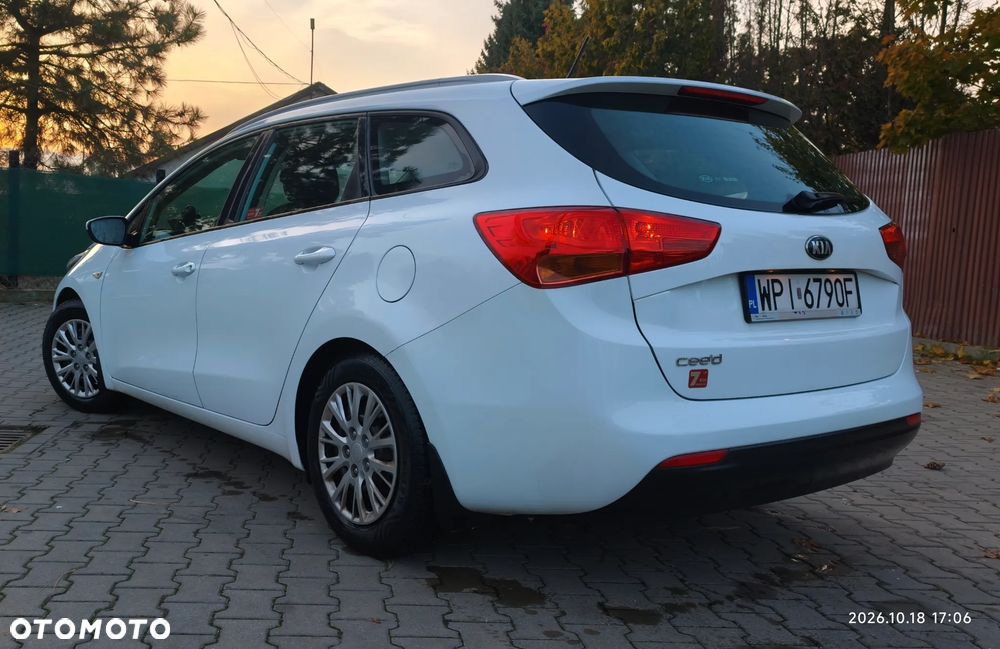 Kia Ceed 1.6 GDI M DCT - 6
