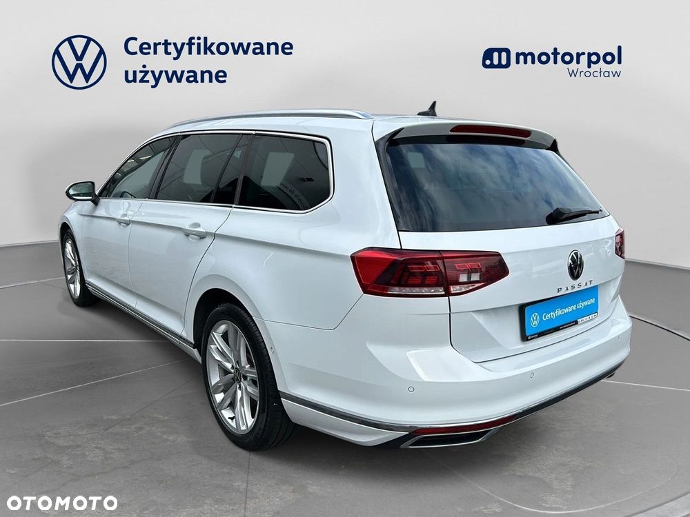 Volkswagen Passat 2.0 TDI EVO Elegance DSG - 2