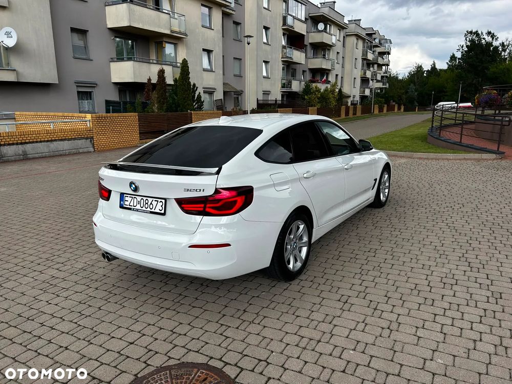 BMW 3GT 320i GPF Advantage - 7