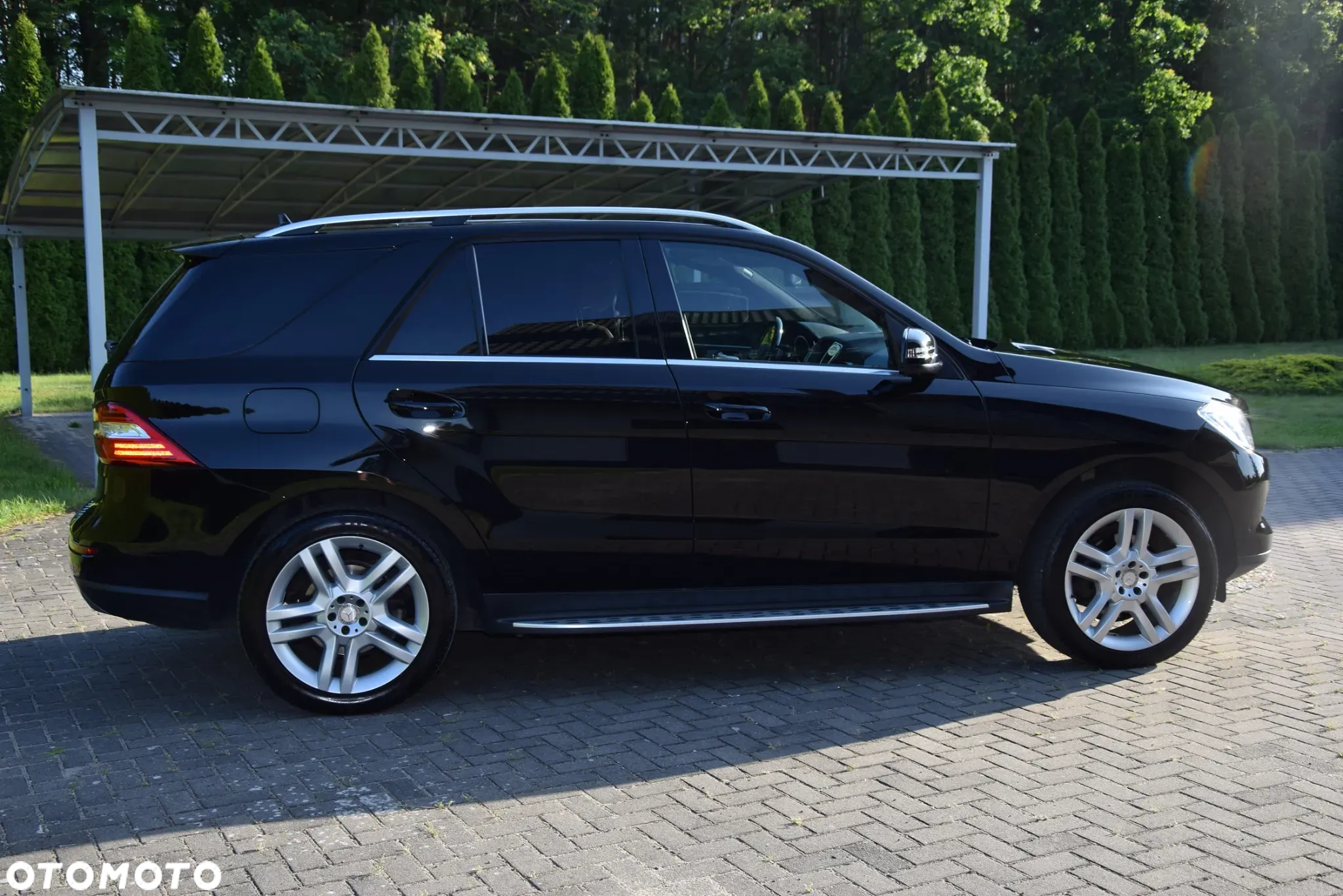 Mercedes-Benz ML 350 BlueTec 4-Matic - 8