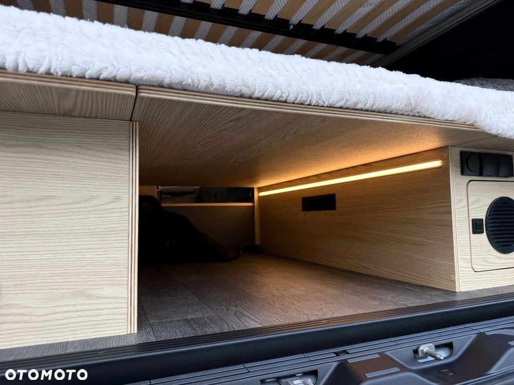 Mercedes-Benz SPRINTER - 15