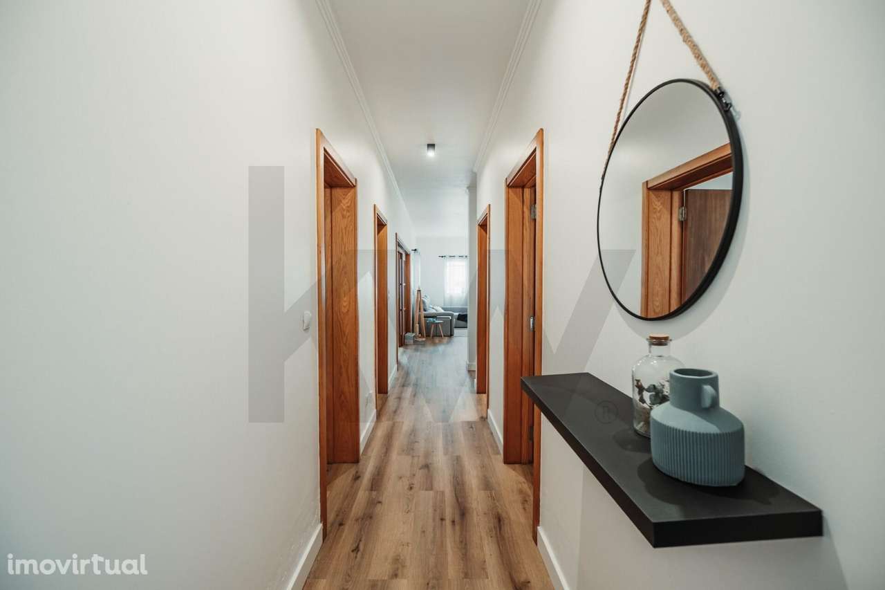 Moradia T2+1 com Garagem - Ponta Delgada - Grande imagem: 2/25