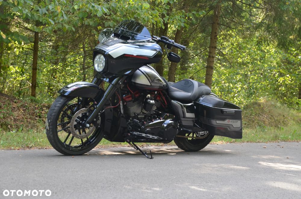 Harley-Davidson Touring Street Glide - 5