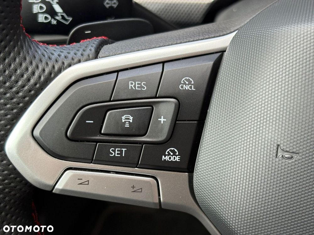 Volkswagen Golf 2.0 TSI GTI DSG - 8