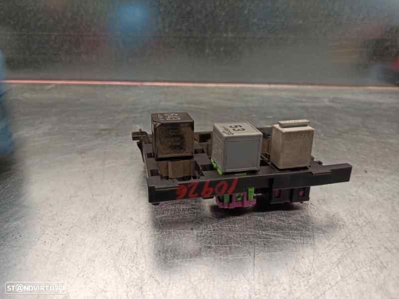 CAIXA RELÉS / FUSÍVEIS VOLKSWAGEN CADDY III FURGÃO 2010 -1T1937503A - 10