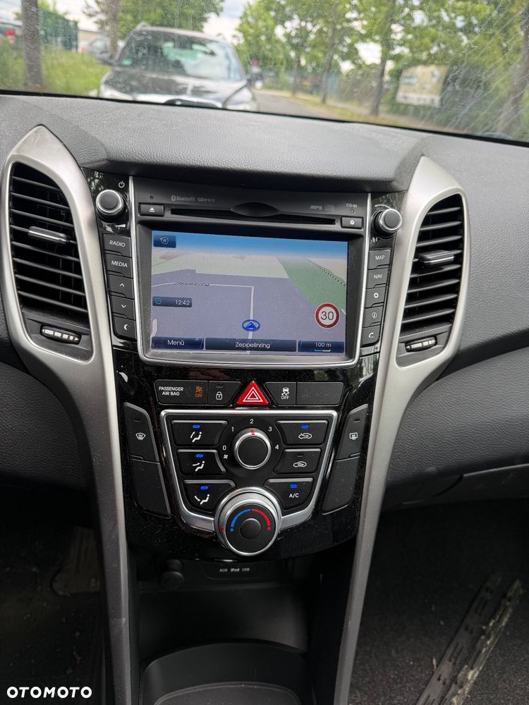 Hyundai i30 1.4 Style - 11