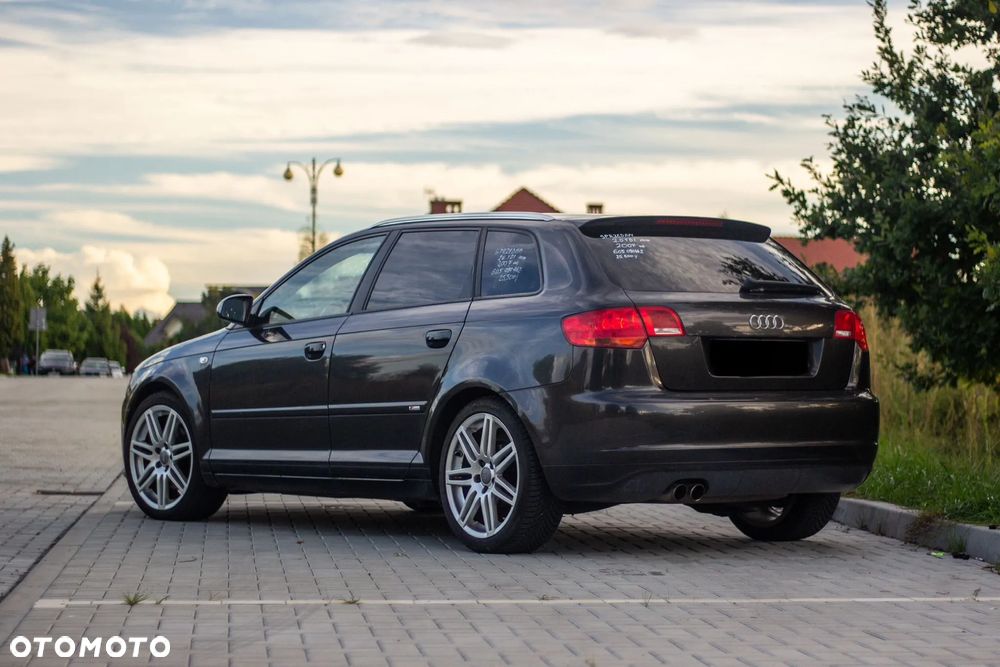 Audi A3 Sportback - 3