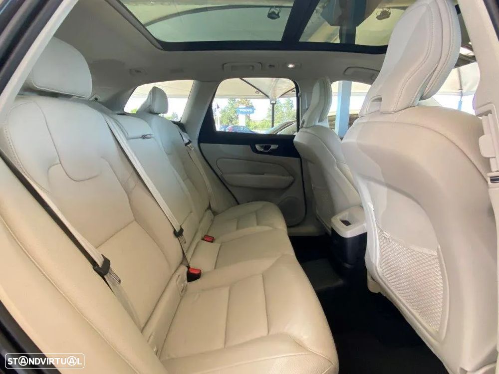 Volvo XC 60 2.0 T6 PHEV Plus Bright AWD - 13