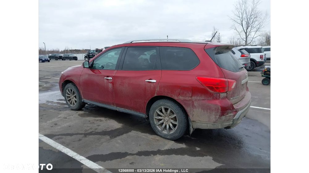 Nissan Pathfinder - 7