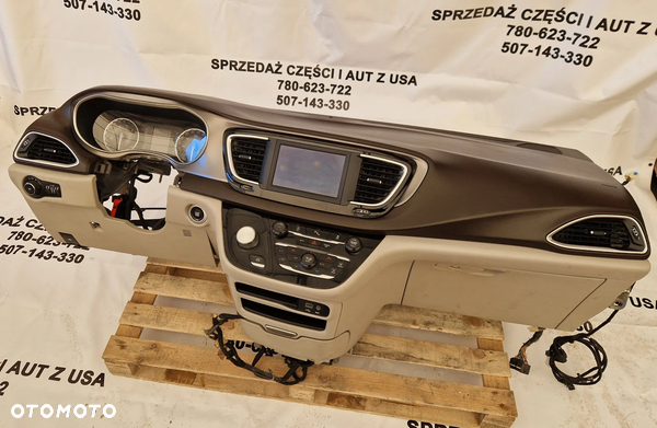 Deska Chrysler Pacifica 17- z Airbag Brązowa