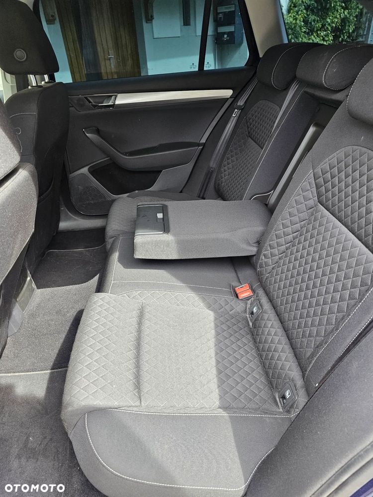 Skoda Superb 2.0 TDI SCR Ambition DSG - 12
