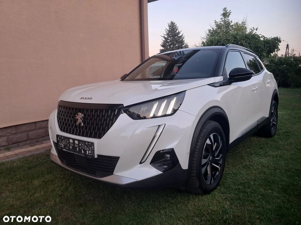 Peugeot 2008 PureTech 130 EAT8 GT - 20