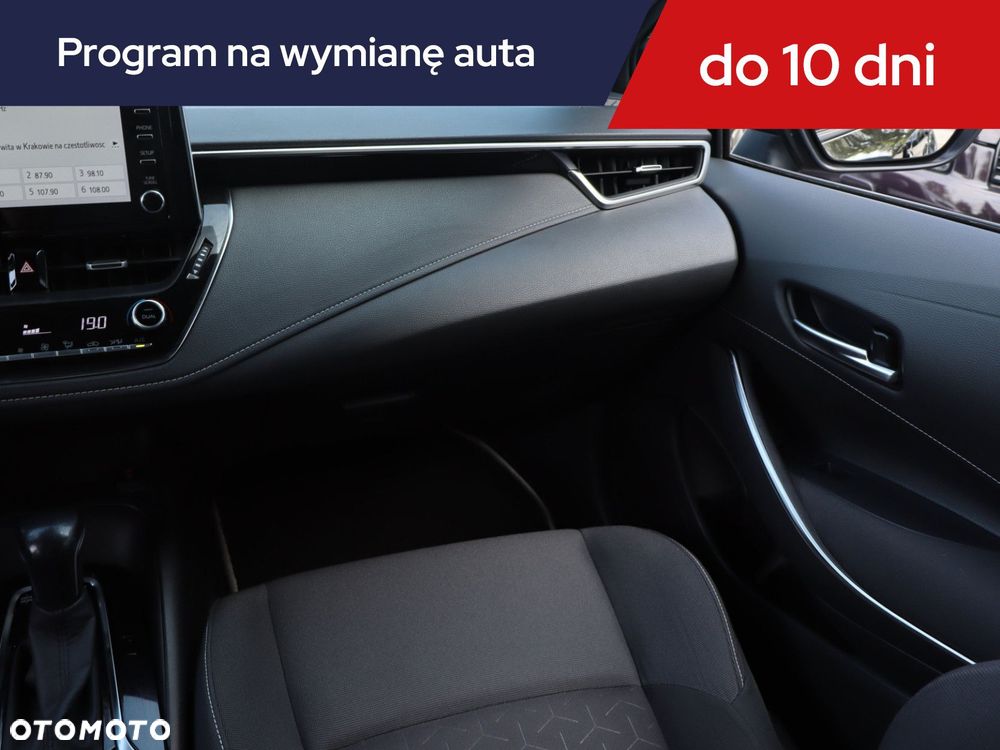 Toyota Corolla - 10