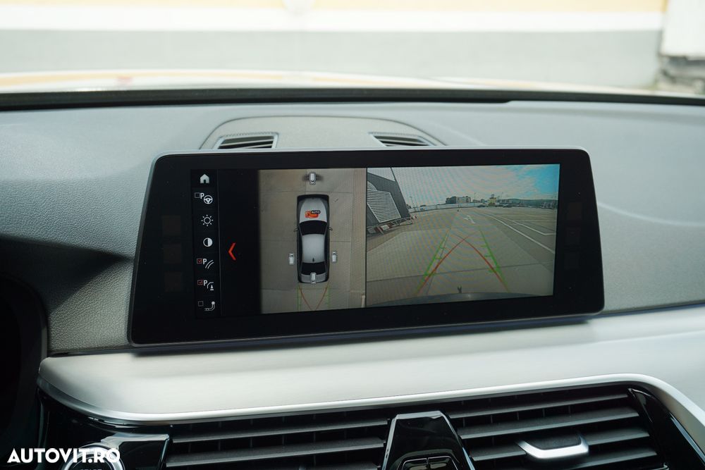 BMW Seria 5 530d xDrive AT - 29