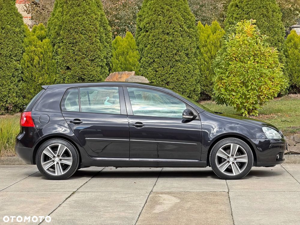 Volkswagen Golf - 16