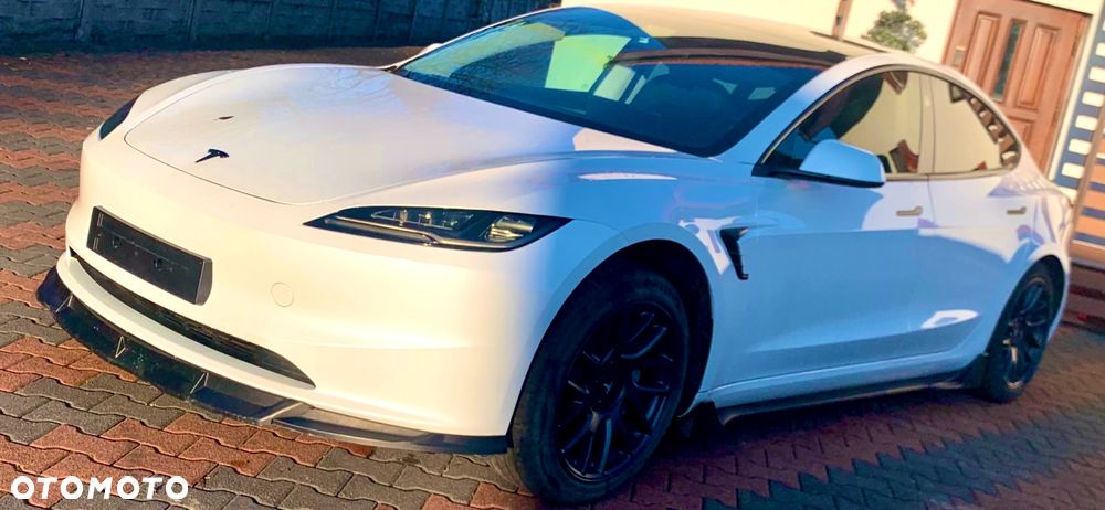 Tesla Model 3 RWD Premium - 4